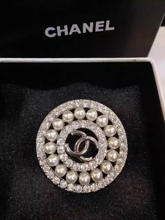 Spilla Chanel Modello 11